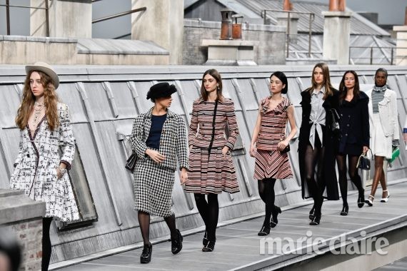 Chanel : Runway - Paris Fashion Week - Womenswear Spring Summer 2020