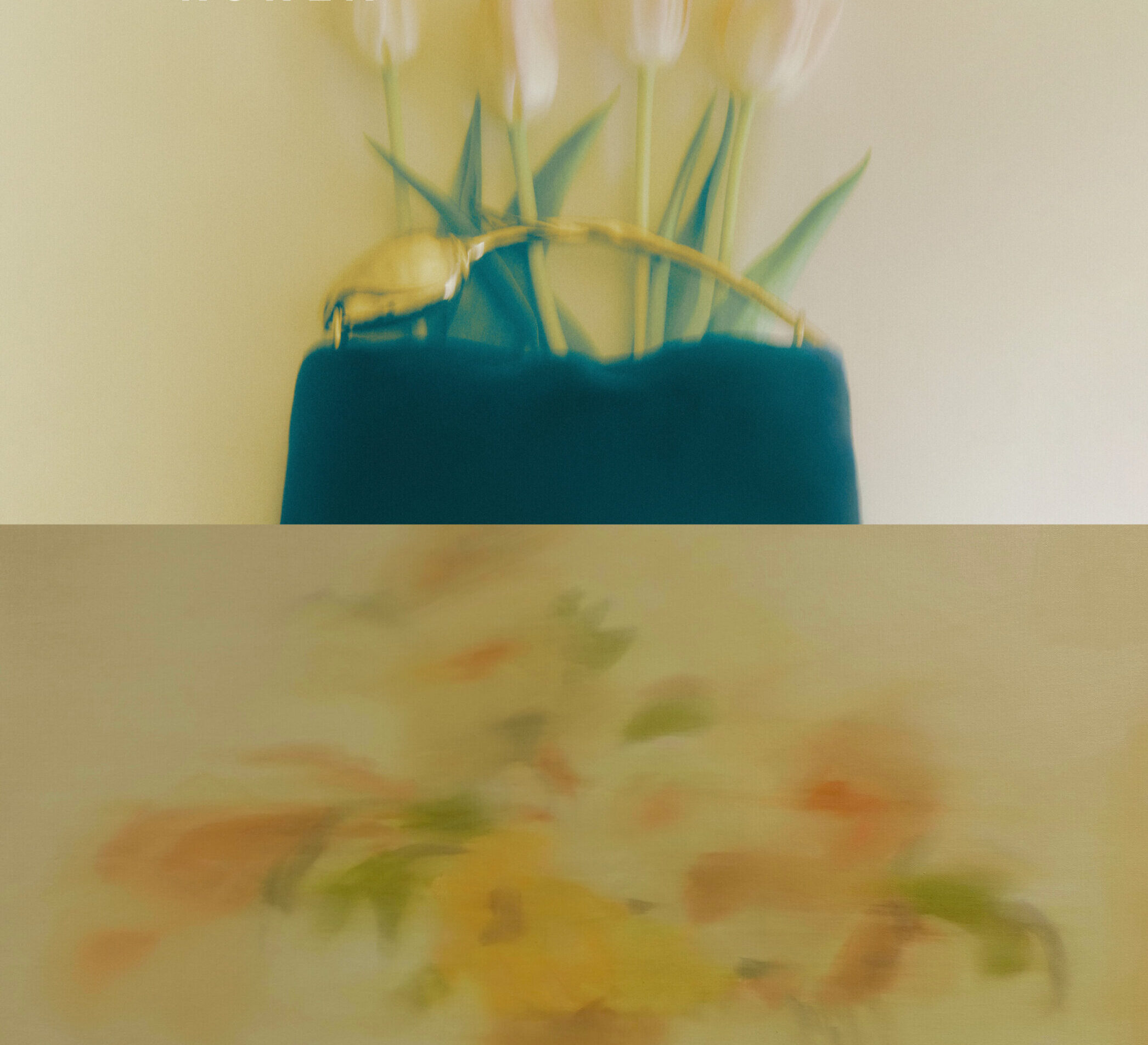 박연경 작가와 함께한 꽃의 숨결을 닮은 패션 액세서리 | 마리끌레르 - 뉴스 썸네일 이미지