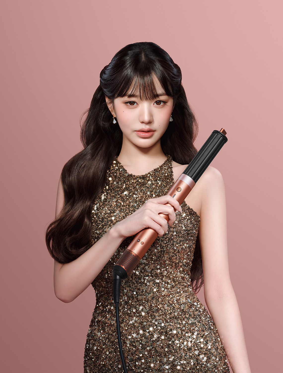 연말 선물 추천, 다이슨 '앰버 실크' 한정판 홀리데이 기프트 에디션 - 뉴스 썸네일 이미지